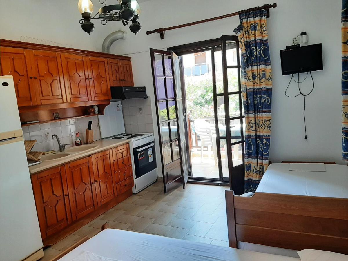 House Kosmas On The Beach Sarti Exterior photo