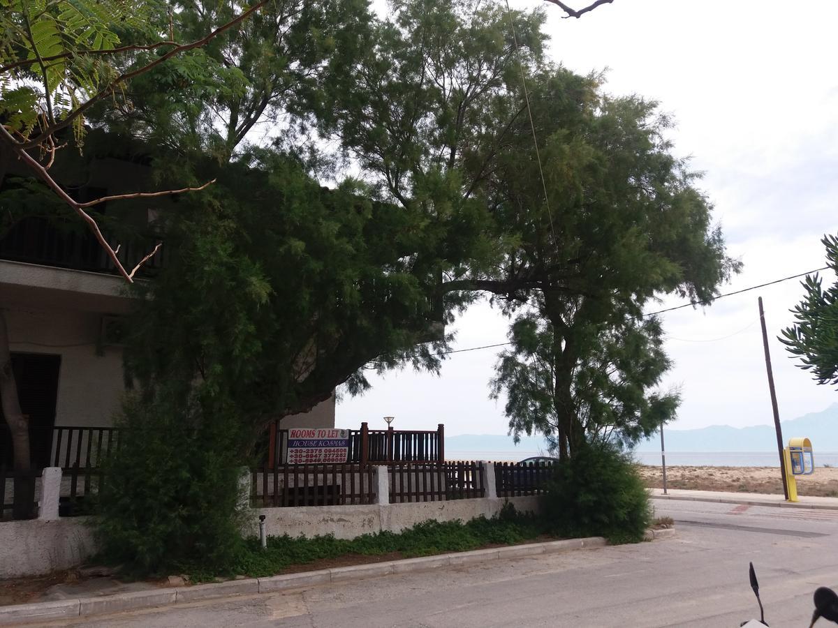 House Kosmas On The Beach Sarti Exterior photo