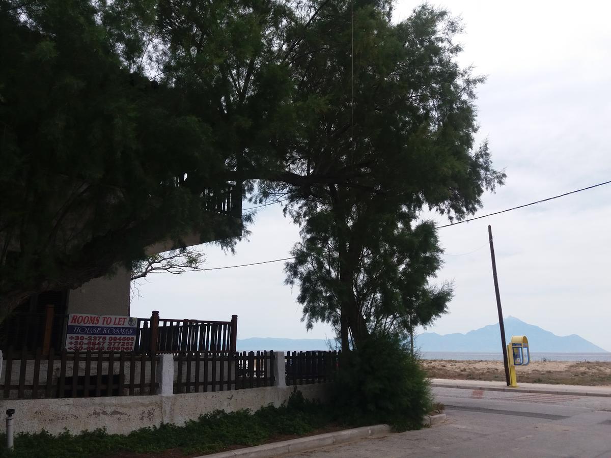 House Kosmas On The Beach Sarti Exterior photo